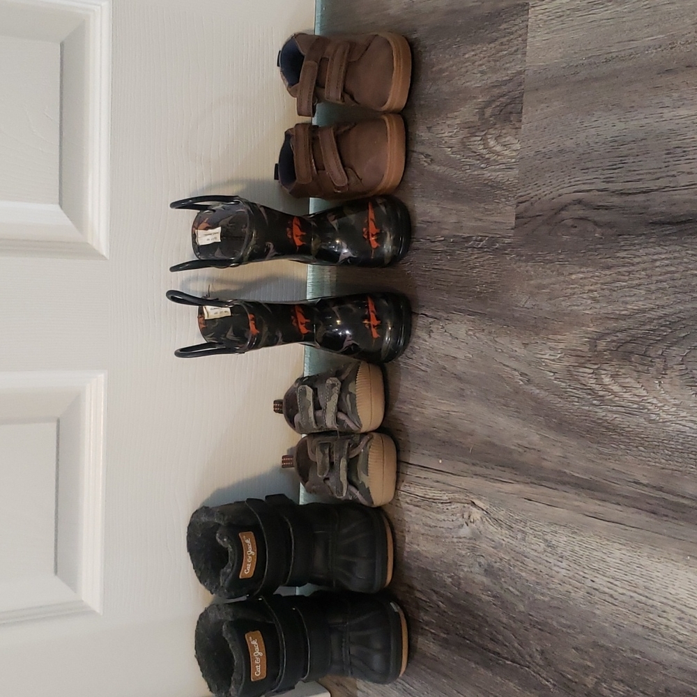Boys cat & Jack shoe lot